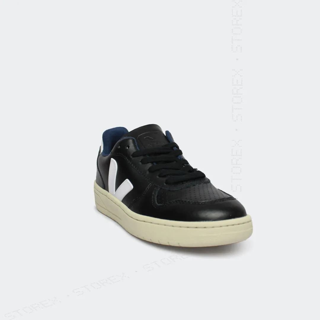 Veja Black