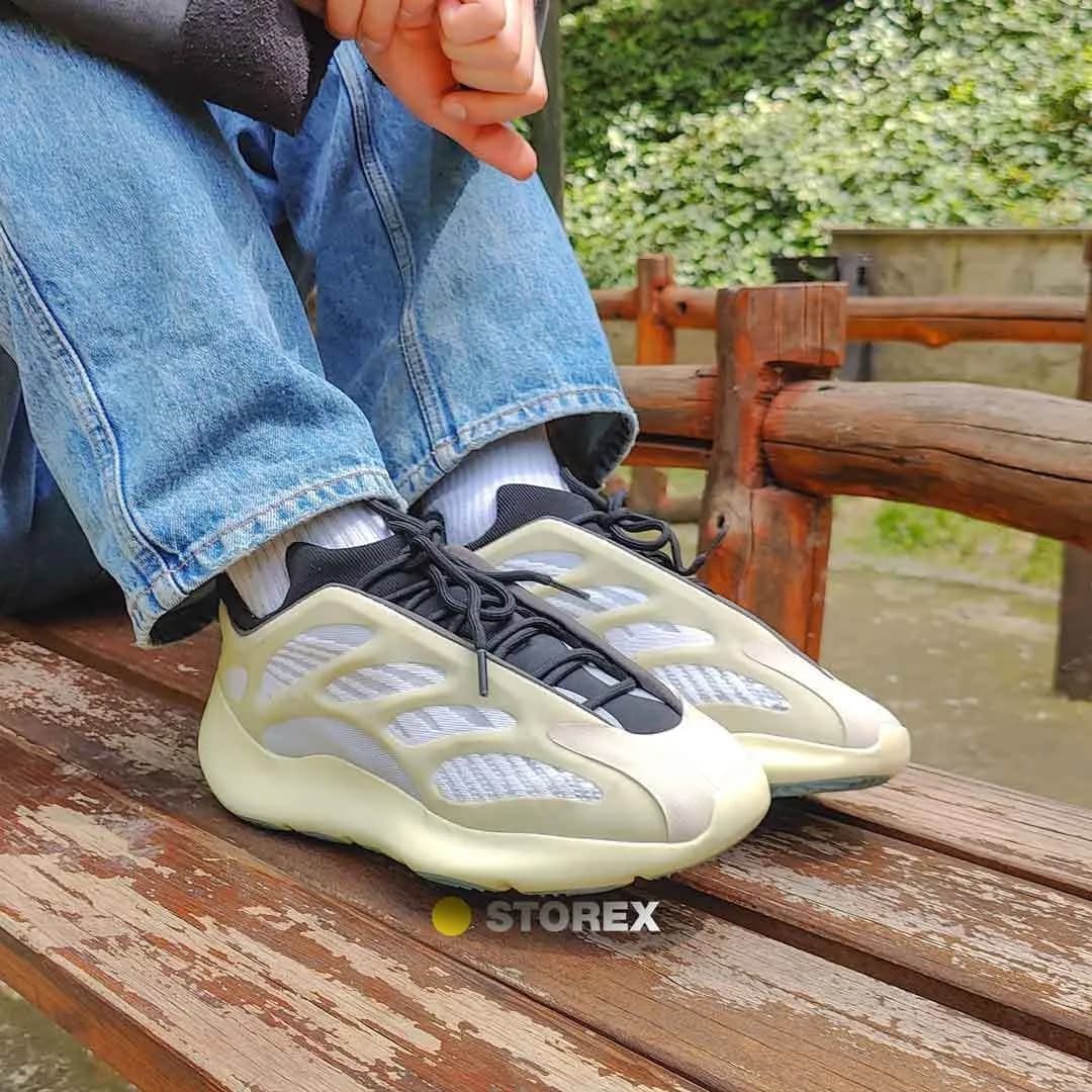 Yeezy Boost 700 V3 Azael
