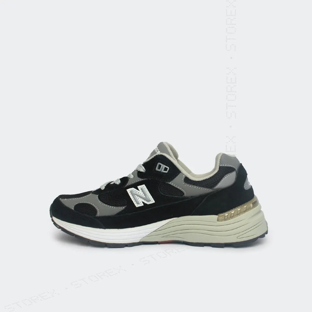 New Balance 992 Black White