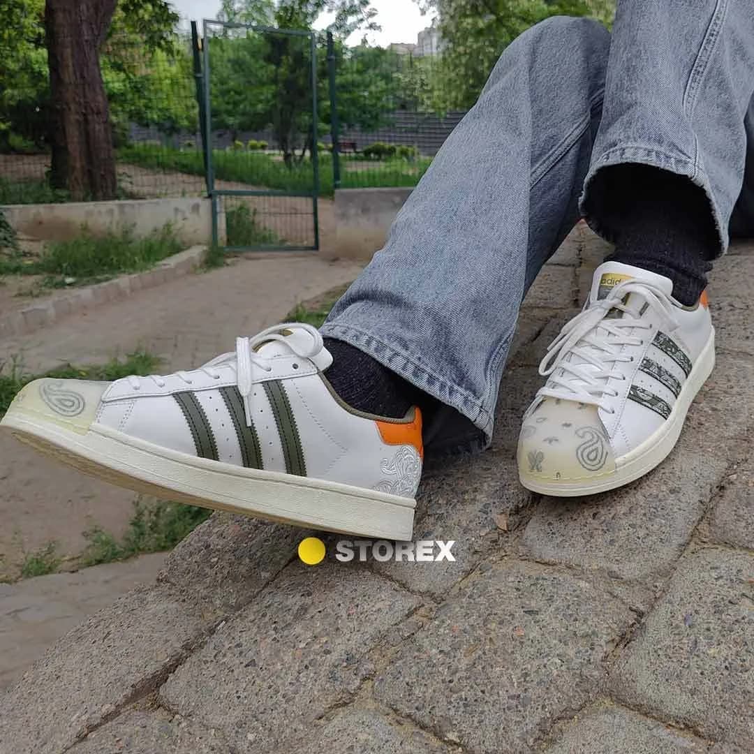 adidas Superstar Olive Orange