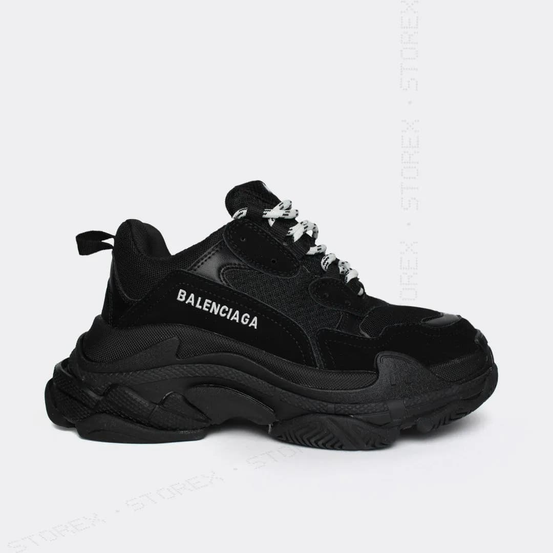BALENCIAGA All Black