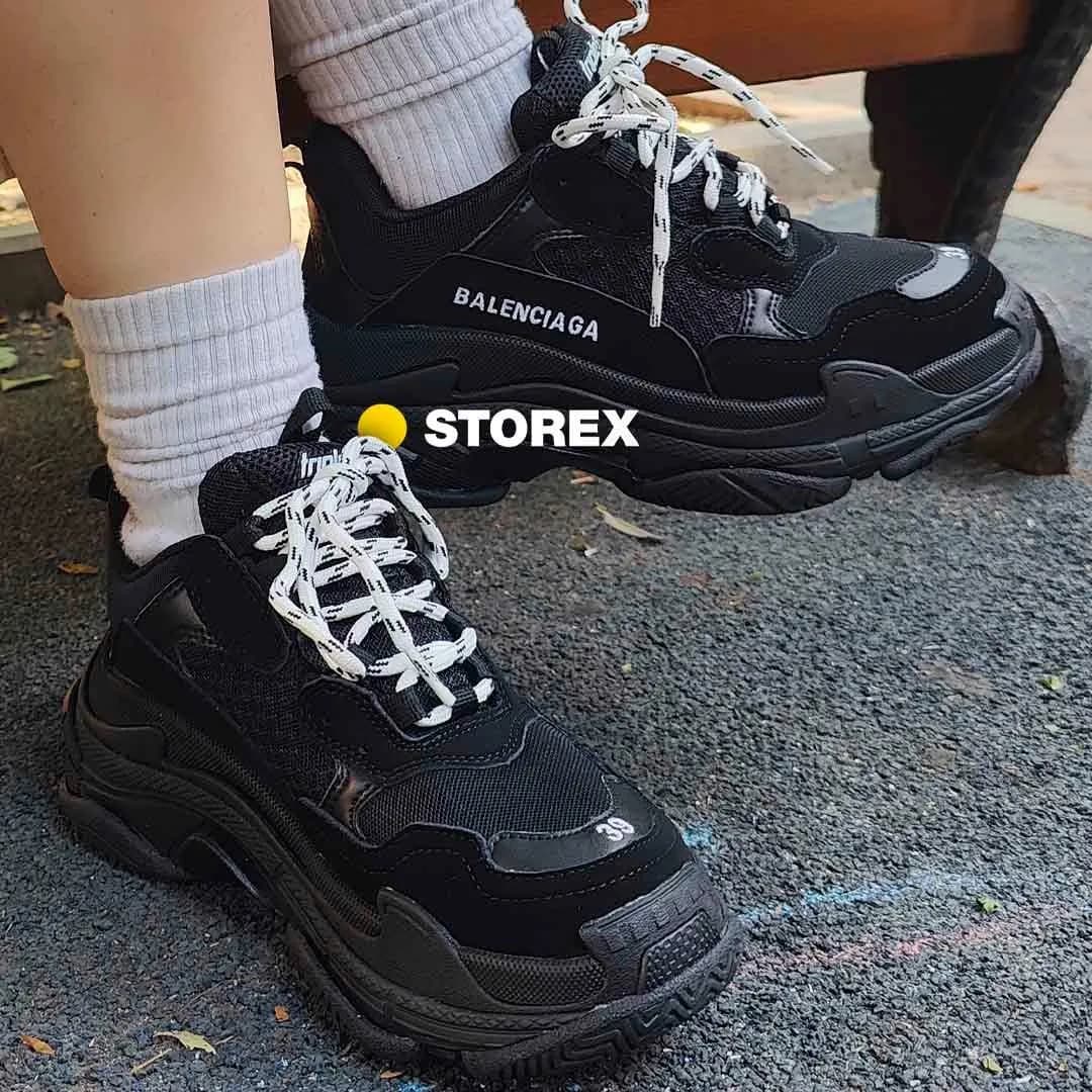 BALENCIAGA All Black