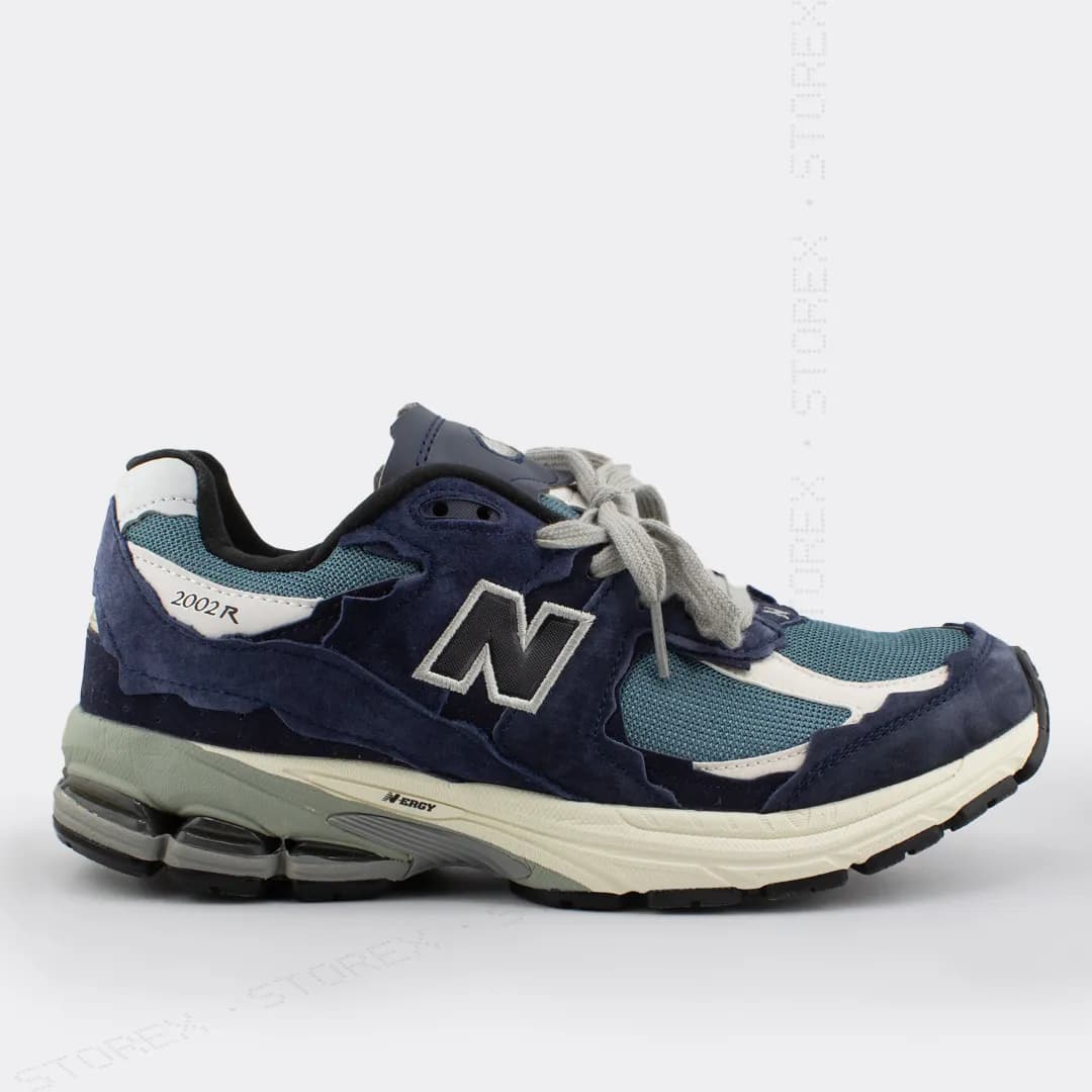 New Balance 2002 Blue