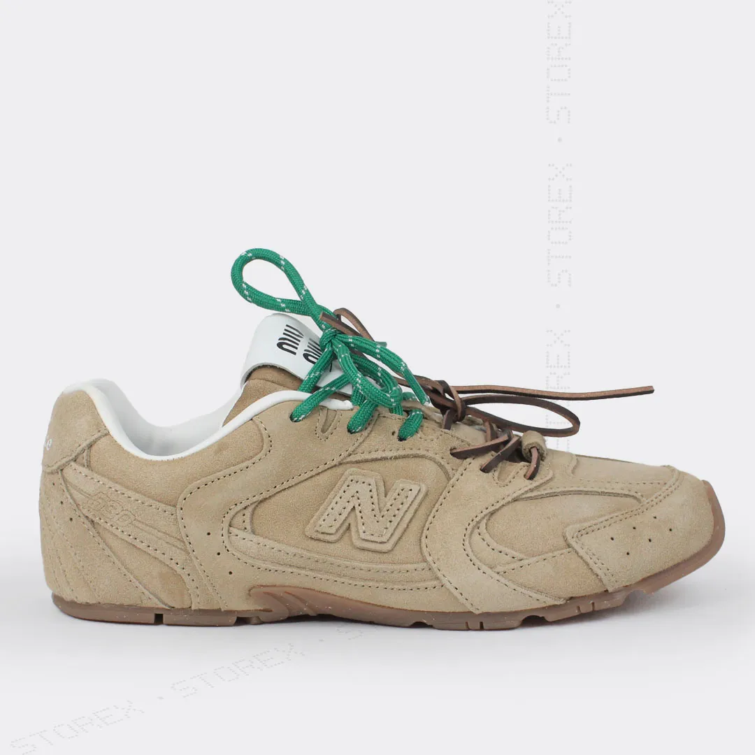 New Balance x MIU MIU Coffe