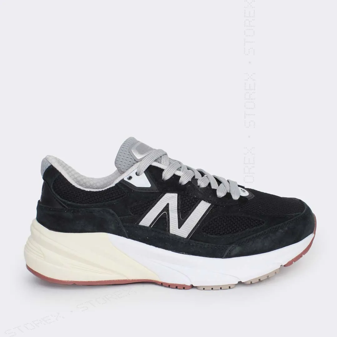 New Balance 990 Black/White