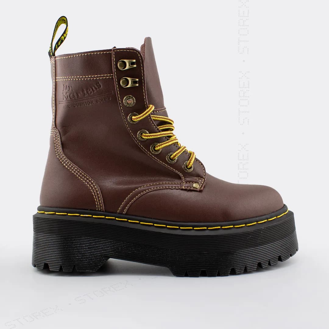 Dr. Martens Jadon Brown