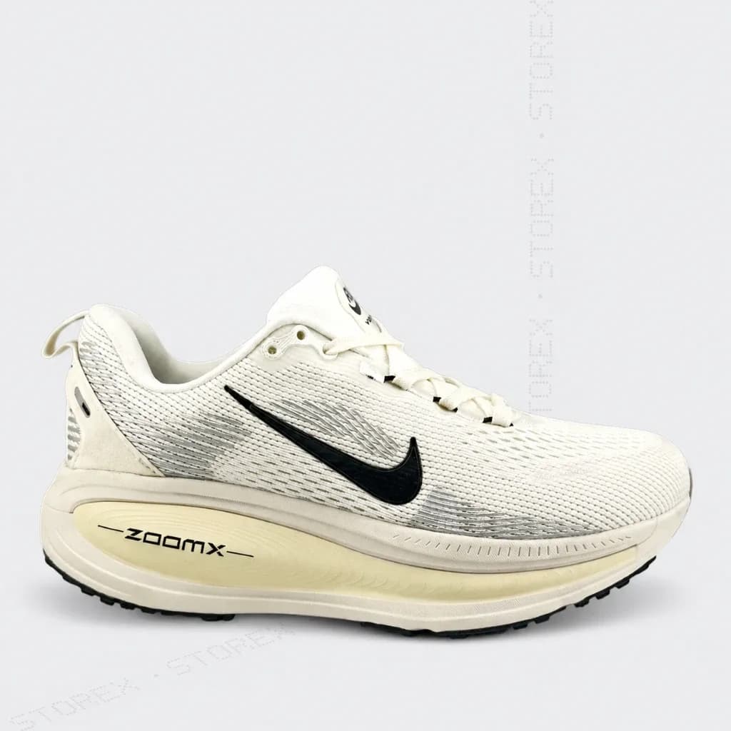 Nike Vomero 18 Cream